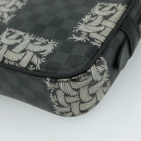 LOUIS VUITTON Graphite Christopher Nemeth Pochette Volga Bag N61228 Auth 107956 - Picture 8 of 16